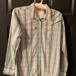 Women’s western shirt size M